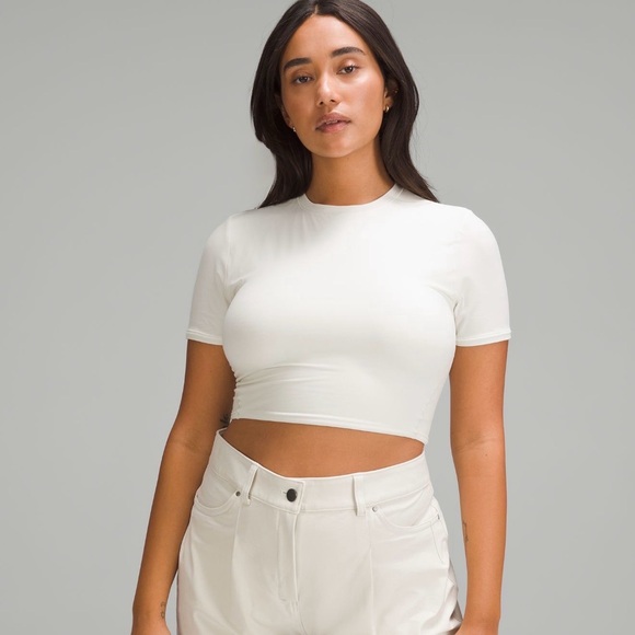 Tops - Wundermost Short Sleeve Crop Top